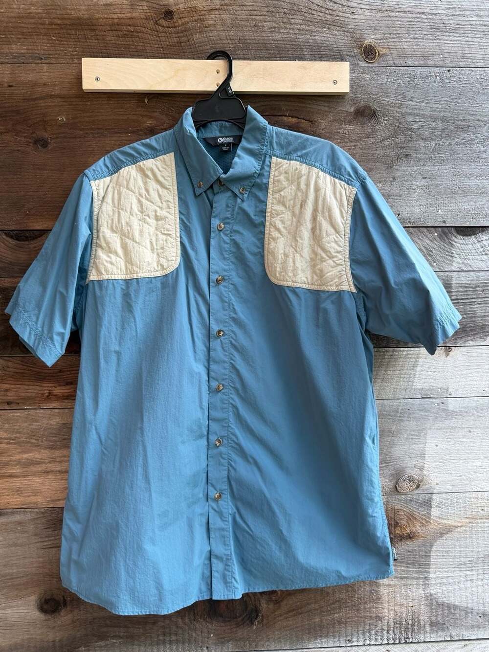 Guide Series Men's Size L Short Sleeve Quilted Shoulder Fishing Shirt